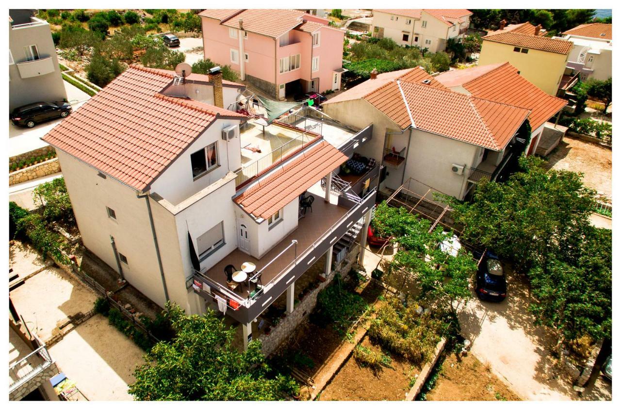 Apartments Ivan Perkov Tomas Bilo プリモシュテン エクステリア 写真